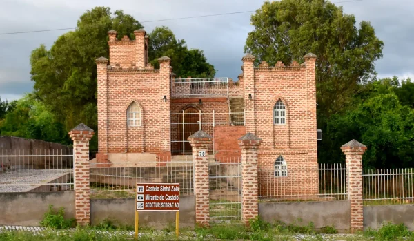 Castelo Sinhá Zola