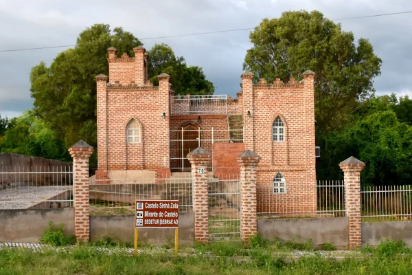 Castelo Sinhá Zola